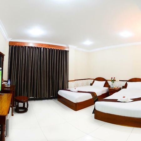 Holiday Hotel Battambang Kültér fotó