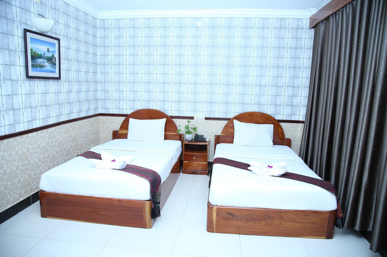 Holiday Hotel Battambang Kültér fotó