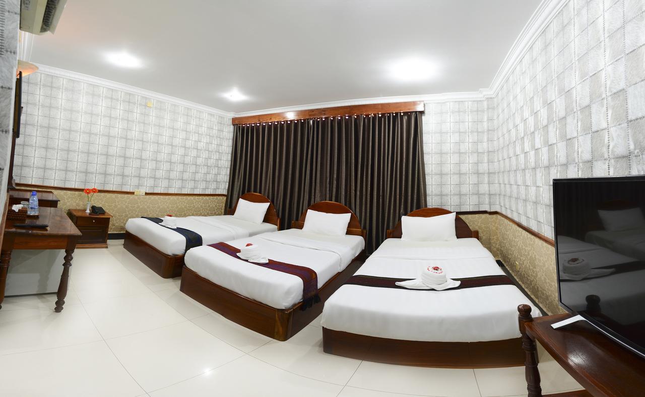 Holiday Hotel Battambang Kültér fotó