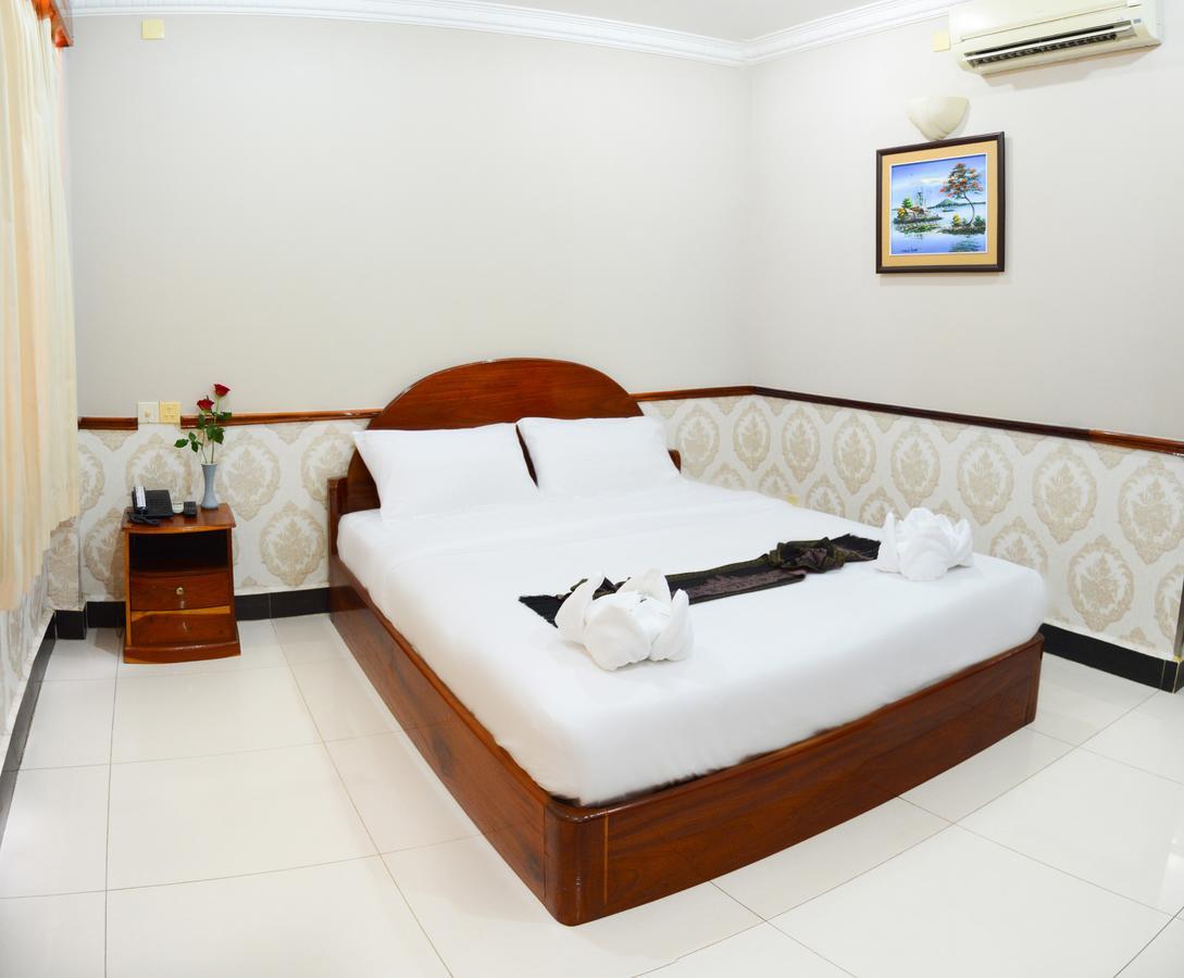 Holiday Hotel Battambang Kültér fotó