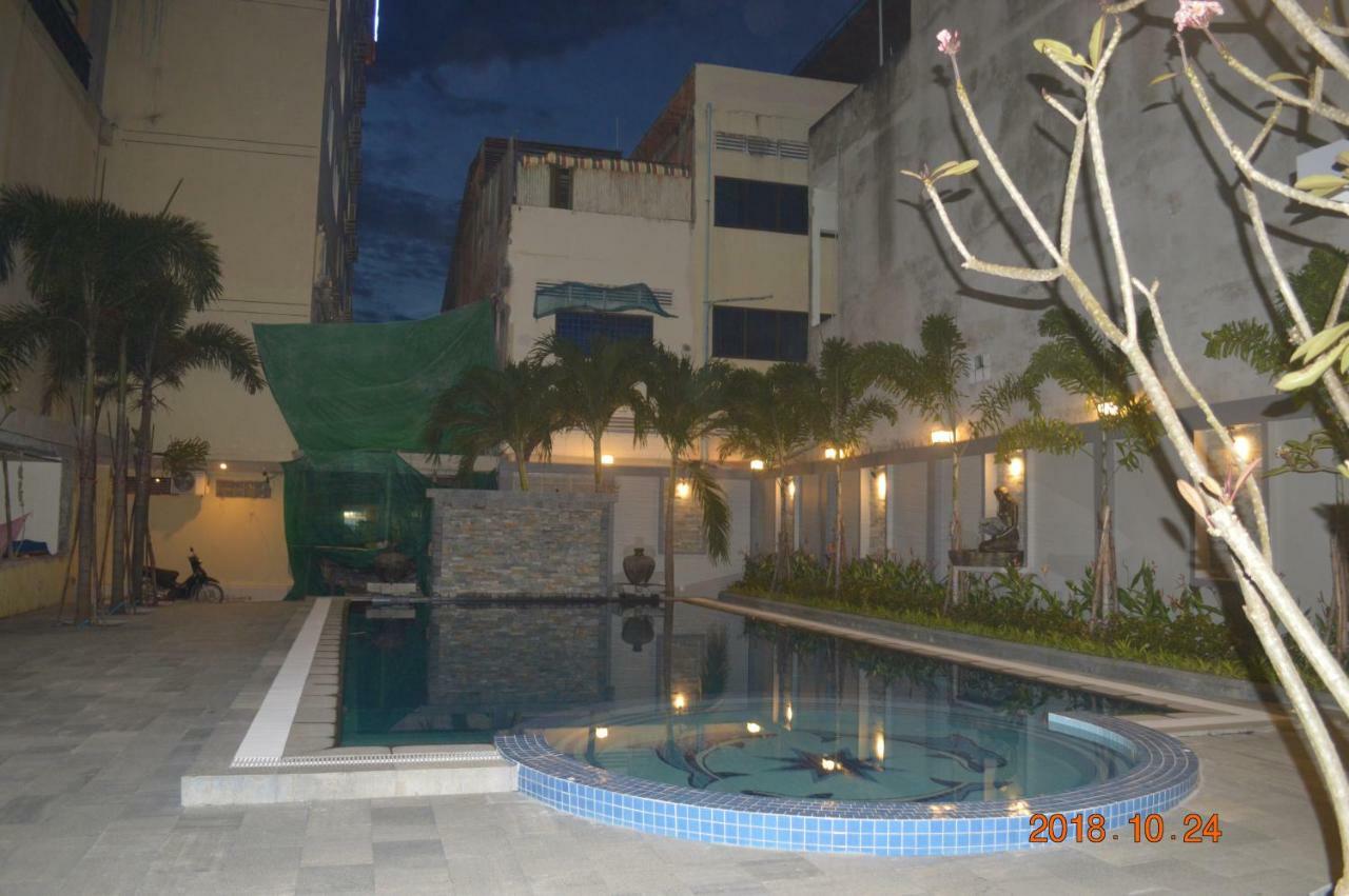Holiday Hotel Battambang Kültér fotó