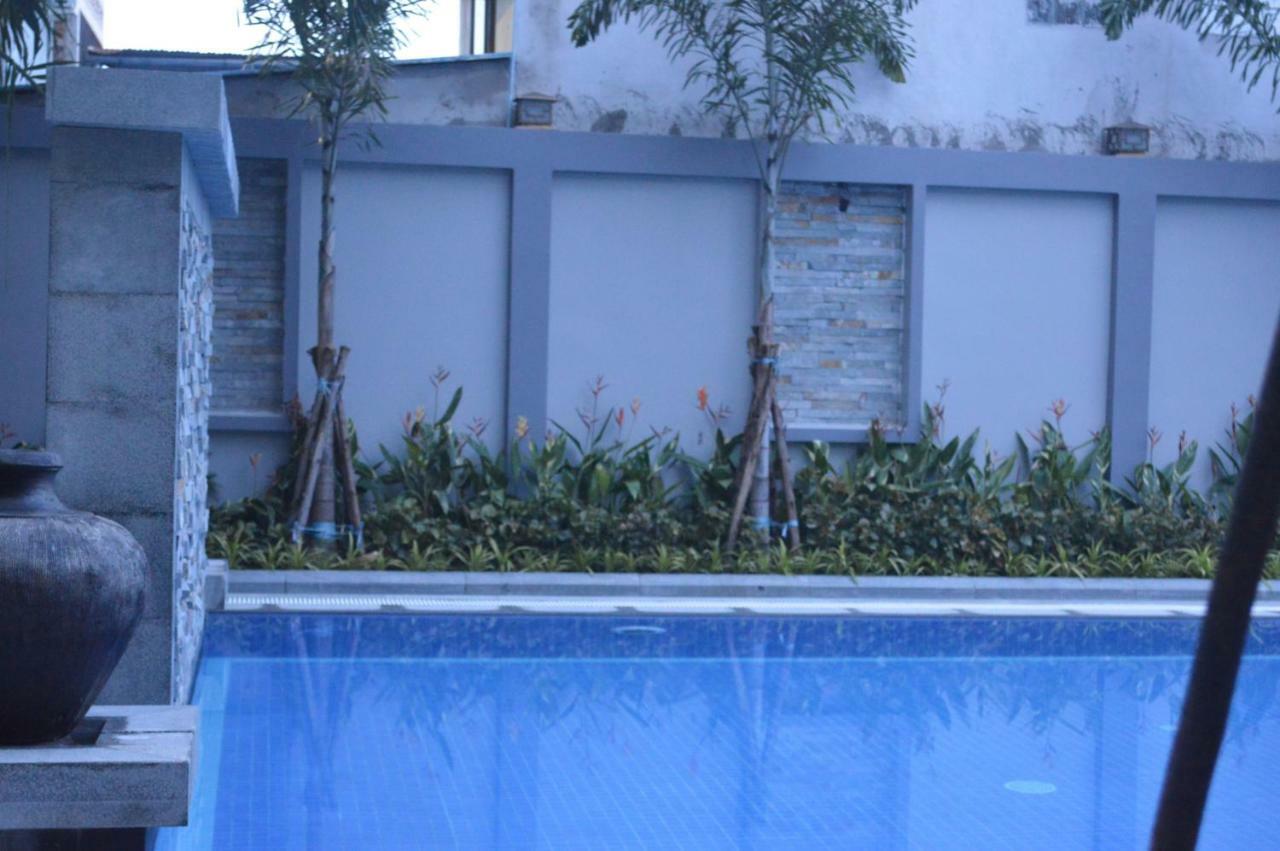 Holiday Hotel Battambang Kültér fotó