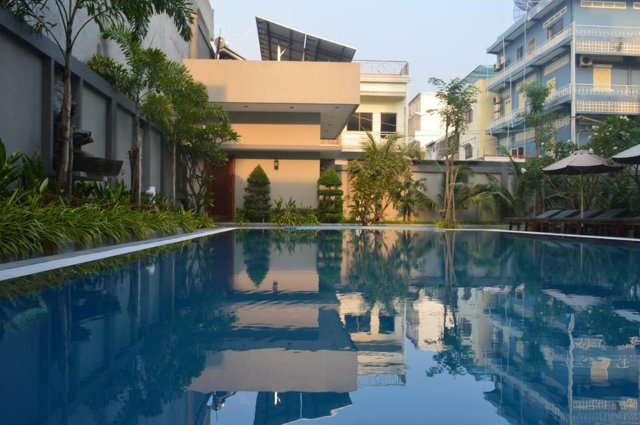 Holiday Hotel Battambang Kültér fotó