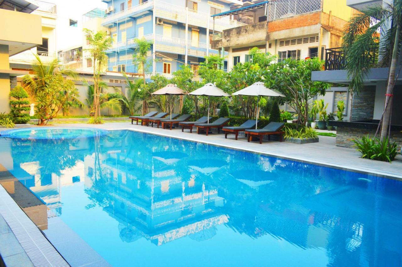 Holiday Hotel Battambang Kültér fotó