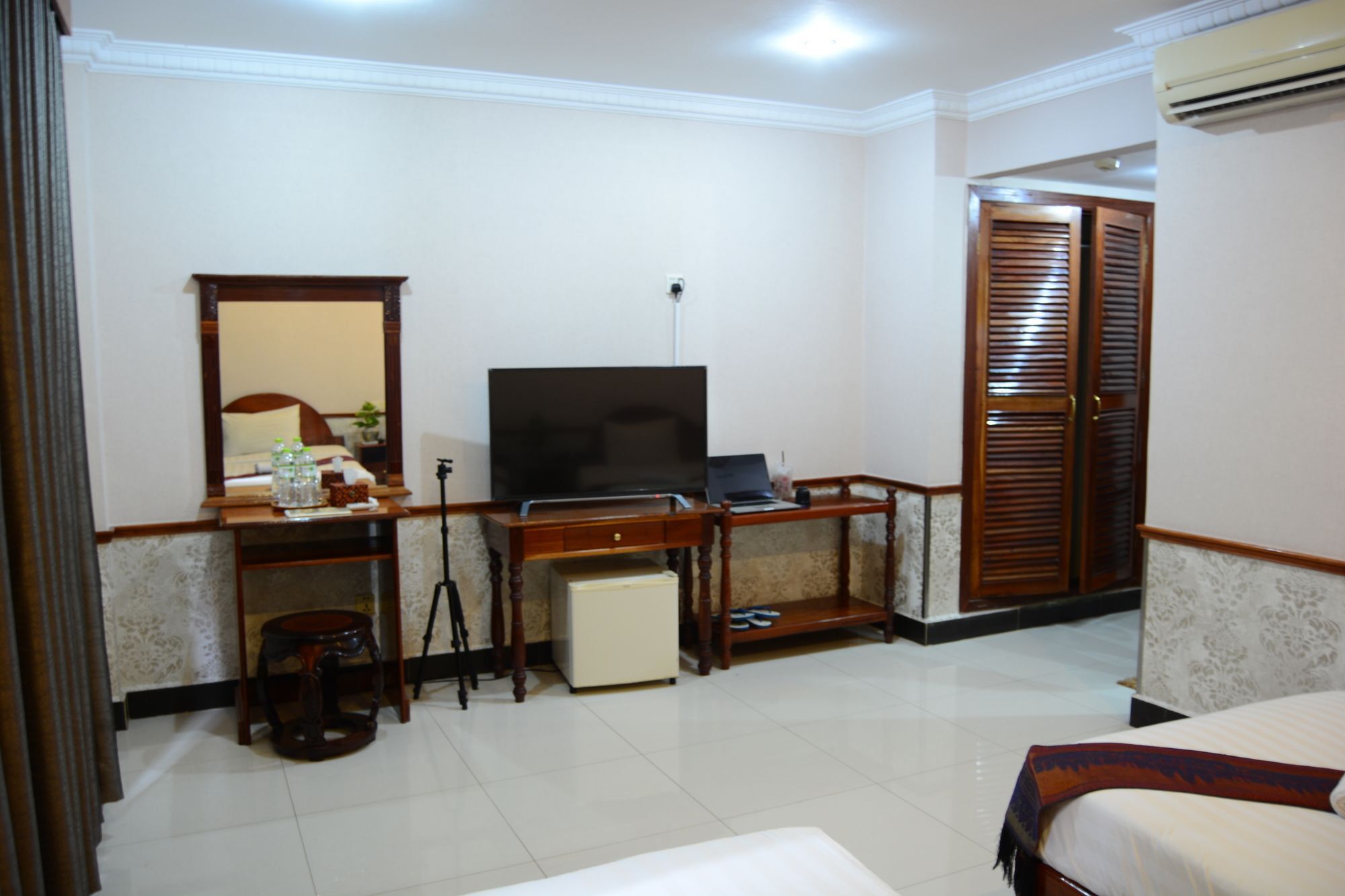 Holiday Hotel Battambang Kültér fotó