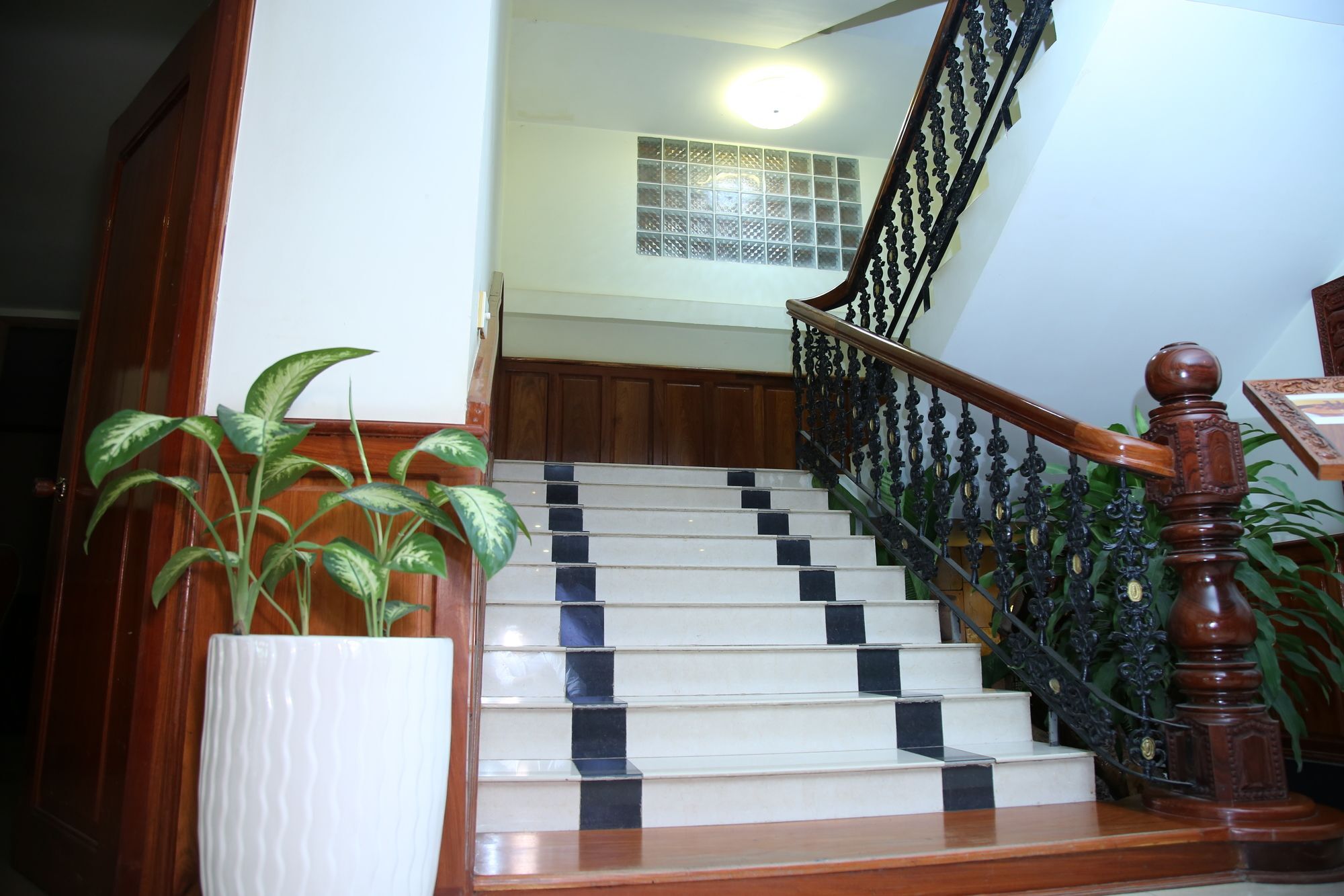 Holiday Hotel Battambang Kültér fotó